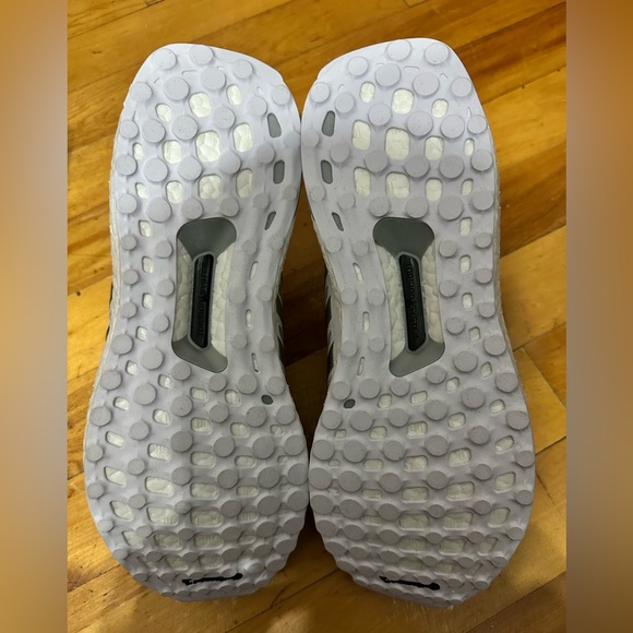 Adidas Ultraboost DNA - Picture 4 of 6